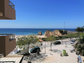 Appartement moderne vue mer et accès plage direct